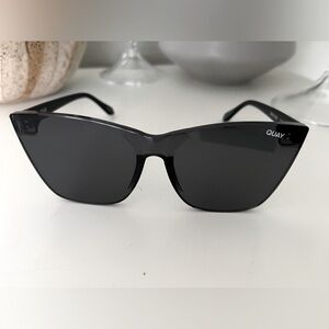 Quay Come Through Sunglasses